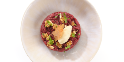 Tartare de cerf avec glace à la moutarde de Meaux